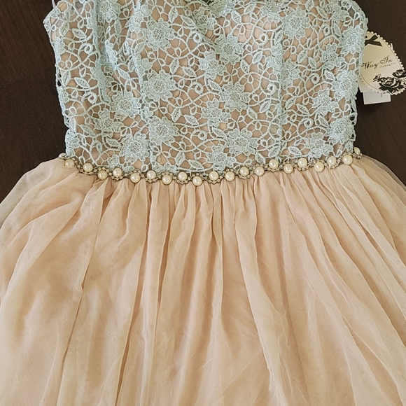 Dress - Picture 3 of 12
